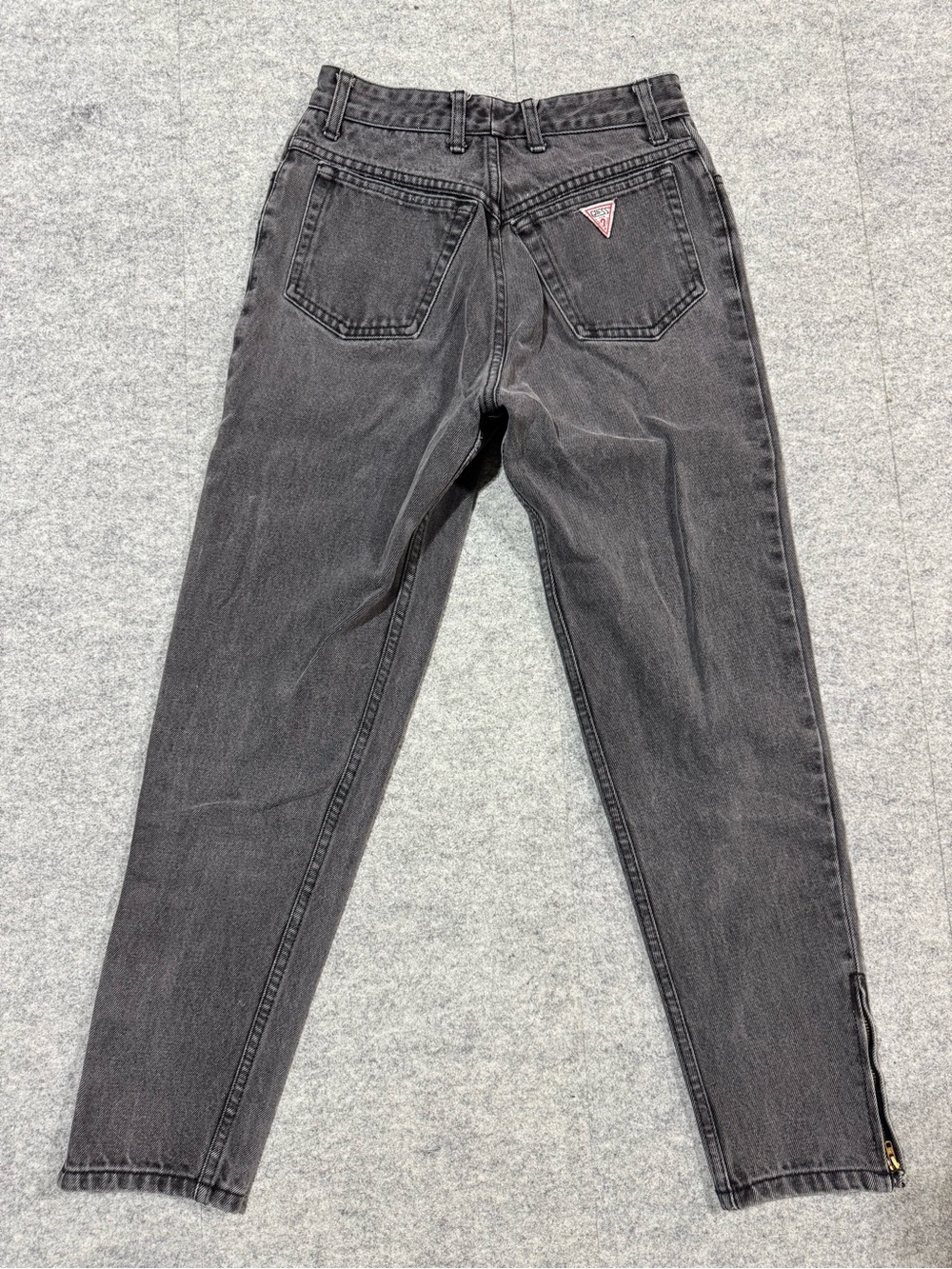 Guess High Rise Women’s Jeans - Washed Black - Picture 2 of 9